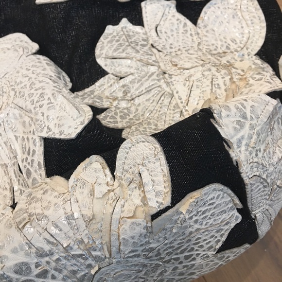 Hilary Radley Large Shoulder Bag - Picture 4 of 12